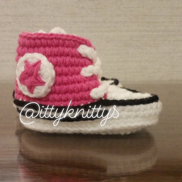 Other - Baby Knit Pink Booties